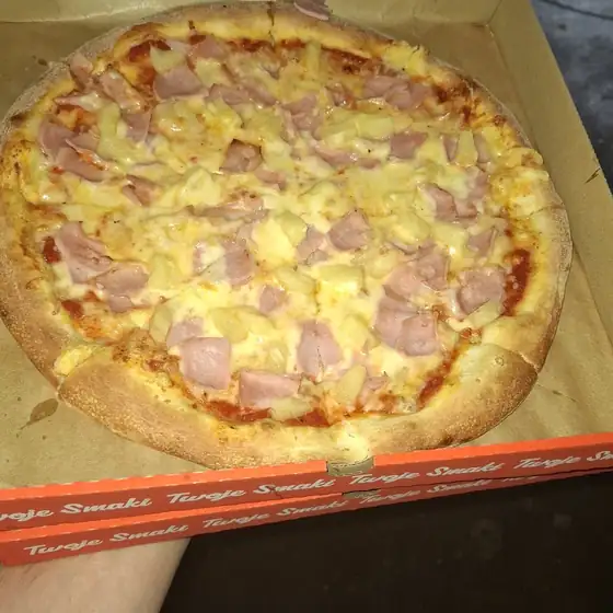 Pizza z szynką