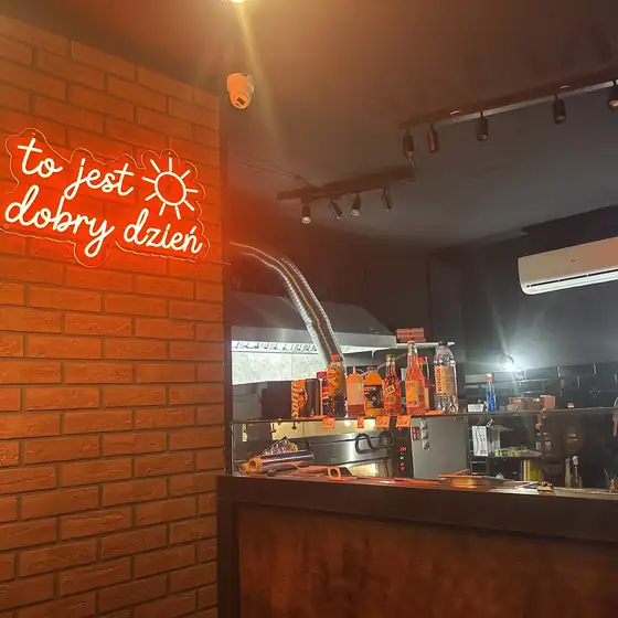 Neon „to jest dobry dzień”